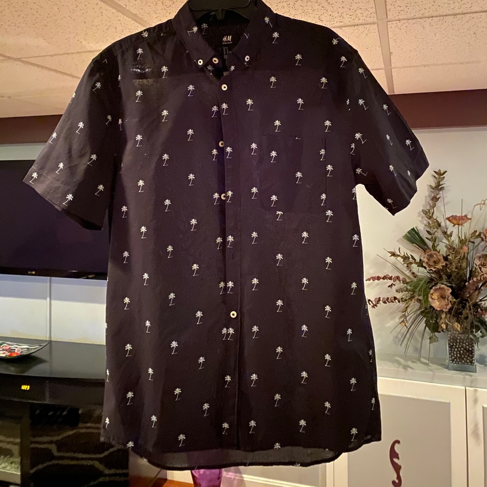 Palm tree button down